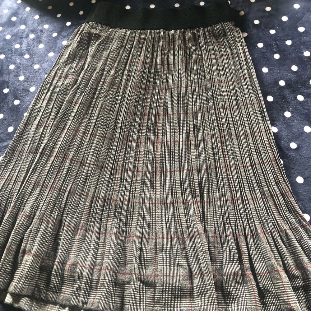 Metro Wear Skirt